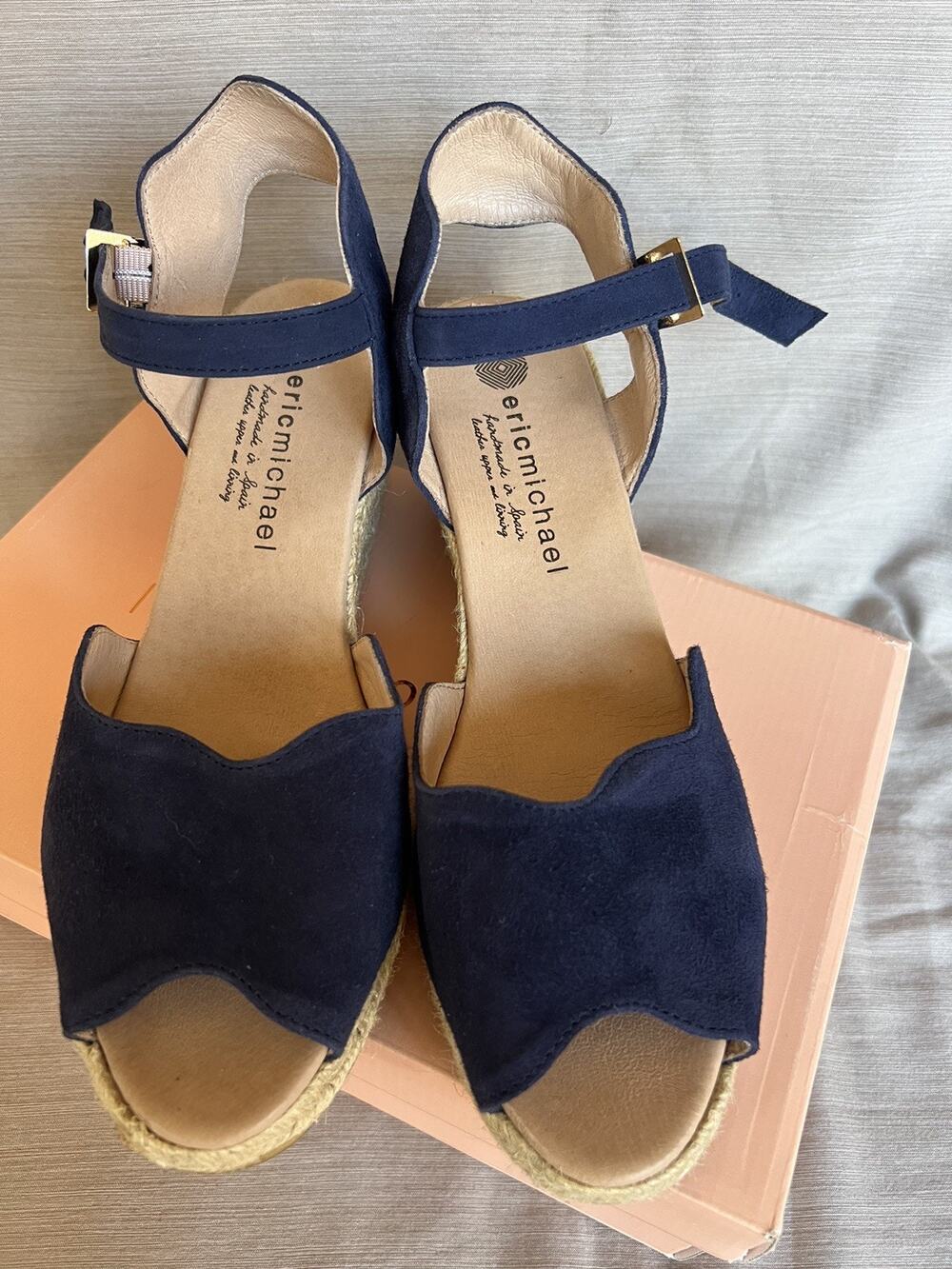 Eric Michael Lupa Women’s 9.5 EU 41 Navy Suede Espadrille Wedge Sandals Spain